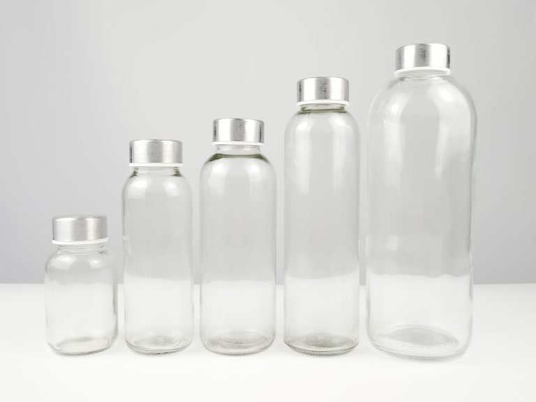Glass-bottle-with-metal-cap-2